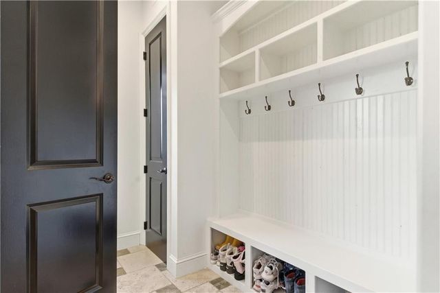 5015 W 147TH Street, Leawood, KS 66224