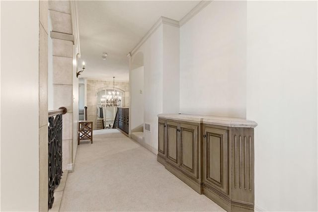 5015 W 147TH Street, Leawood, KS 66224