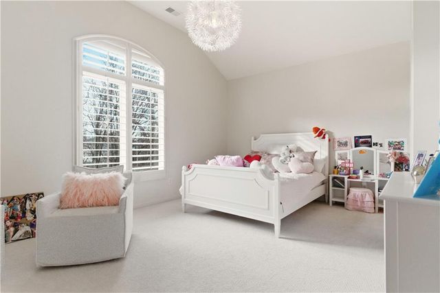 5015 W 147TH Street, Leawood, KS 66224