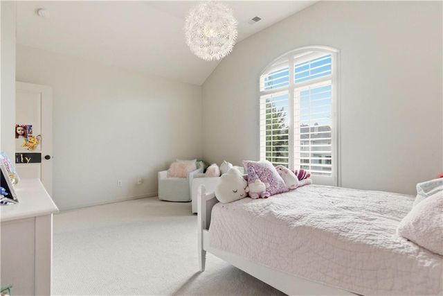 5015 W 147TH Street, Leawood, KS 66224