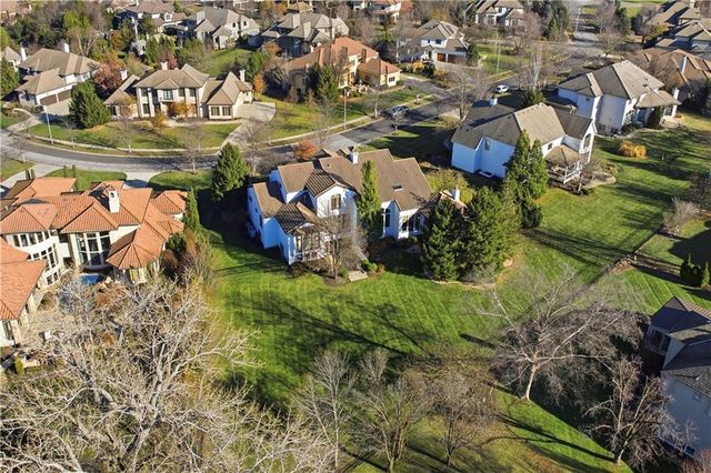 5015 W 147TH Street, Leawood, KS 66224