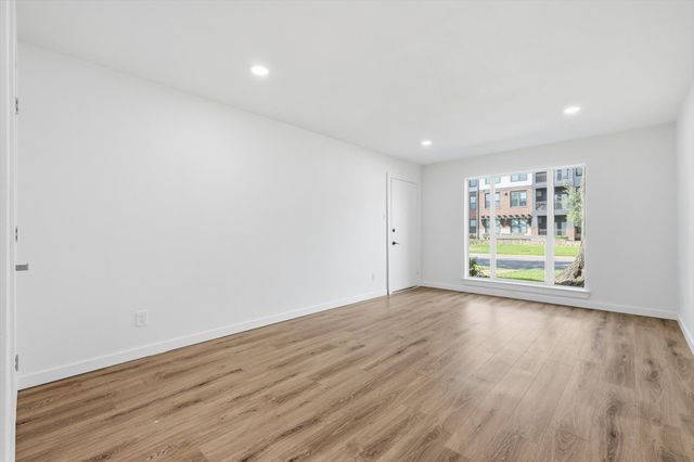 4816 Amesbury Drive 128, Dallas, TX 75206