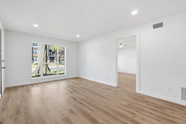 4816 Amesbury Drive 128, Dallas, TX 75206