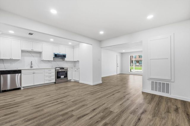 4816 Amesbury Drive 128, Dallas, TX 75206