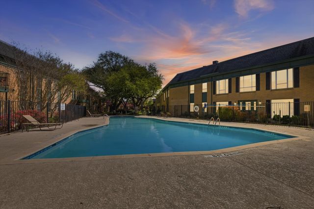 4816 Amesbury Drive 128, Dallas, TX 75206