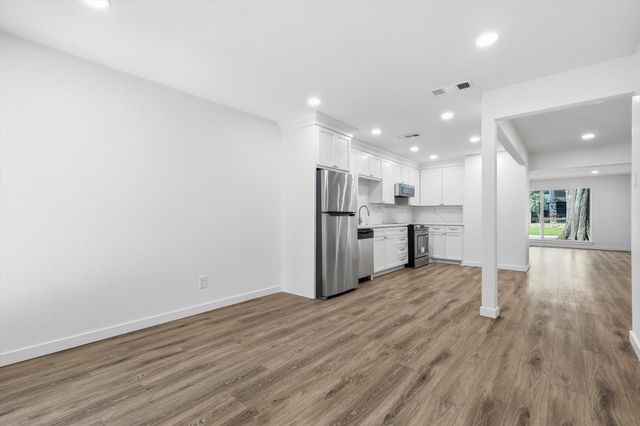 4816 Amesbury Drive 128, Dallas, TX 75206