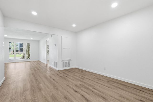 4816 Amesbury Drive 128, Dallas, TX 75206