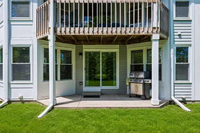 324 Satinwood Court N, Buffalo Grove, IL 60089