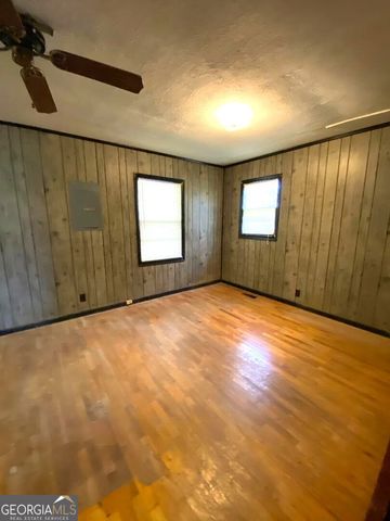 542 Jones Avenue, Swainsboro, GA 30401