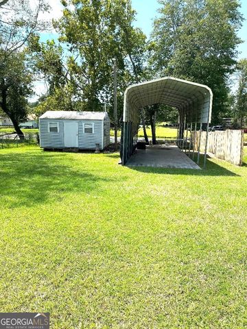 542 Jones Avenue, Swainsboro, GA 30401