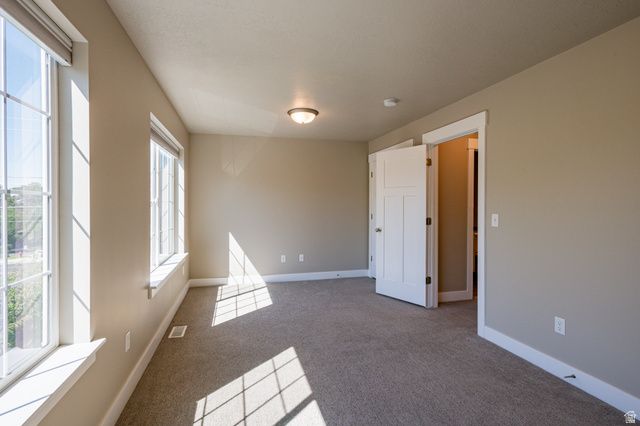 1739 E HOLLADAY HILL LN, Holladay, UT 84124