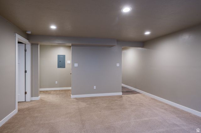 1739 E HOLLADAY HILL LN, Holladay, UT 84124