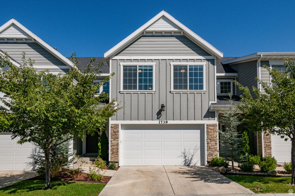1739 E HOLLADAY HILL LN, Holladay, UT 84124
