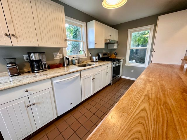 44 Warren Street, Milford, CT 06460