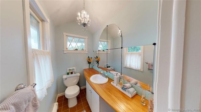 44 Warren Street, Milford, CT 06460