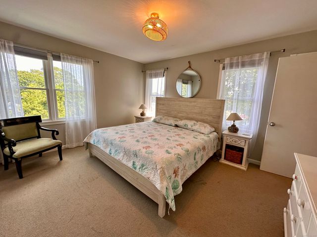 44 Warren Street, Milford, CT 06460