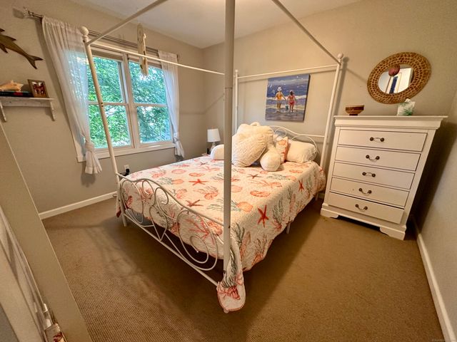 44 Warren Street, Milford, CT 06460