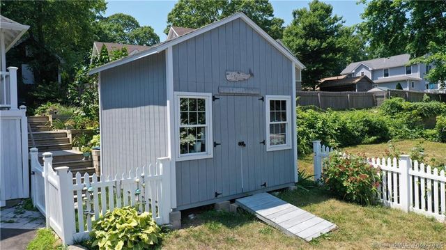 44 Warren Street, Milford, CT 06460