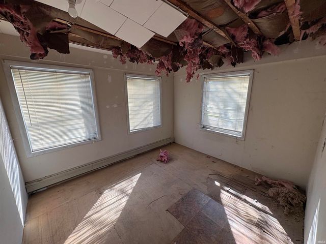 530 E 11th Street, Rushville, IN 46173