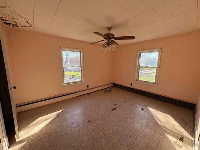 530 E 11th Street, Rushville, IN 46173