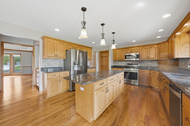 11911 Timber Edge Lane, Orland Park, IL 60467