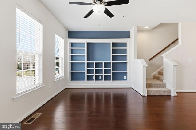 6082 FORUM SQ, Frederick, MD 21703