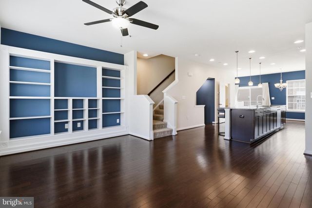 6082 FORUM SQ, Frederick, MD 21703