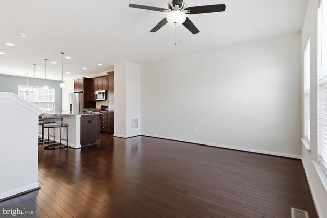 6082 FORUM SQ, Frederick, MD 21703