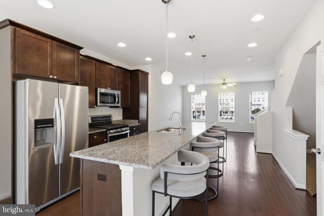 6082 FORUM SQ, Frederick, MD 21703