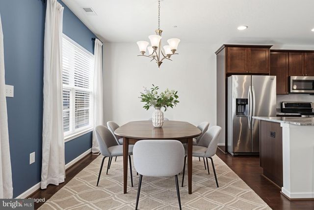 6082 FORUM SQ, Frederick, MD 21703
