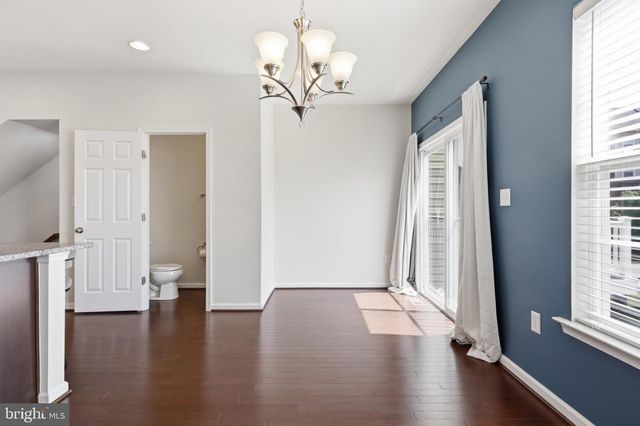 6082 FORUM SQ, Frederick, MD 21703
