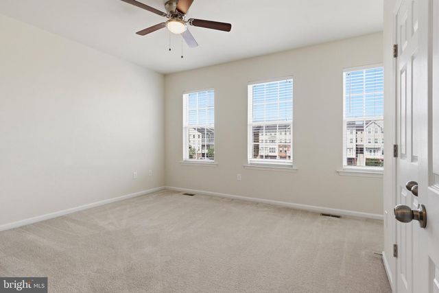 6082 FORUM SQ, Frederick, MD 21703