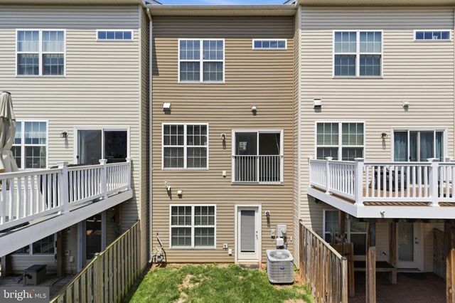 6082 FORUM SQ, Frederick, MD 21703