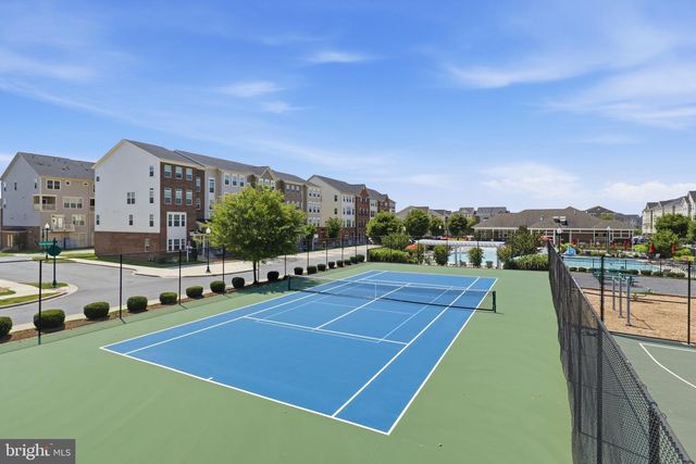 6082 FORUM SQ, Frederick, MD 21703