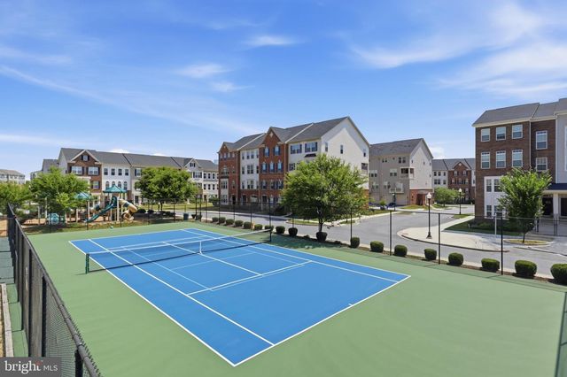 6082 FORUM SQ, Frederick, MD 21703