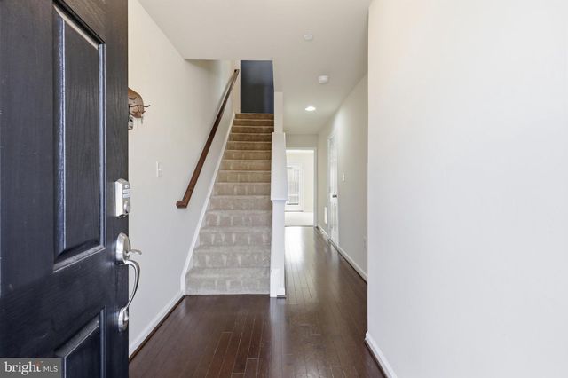 6082 FORUM SQ, Frederick, MD 21703