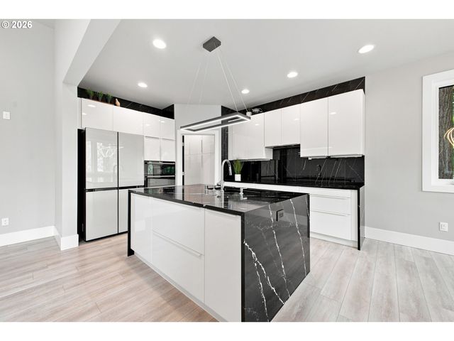 18608 Ne COLE WITTER Rd, Battle Ground, WA 98604