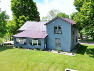 58636 M 40, Newberg Twp, MI 49061