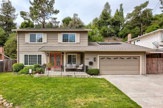 5800 Cold Water Dr, Castro Valley, CA 94552