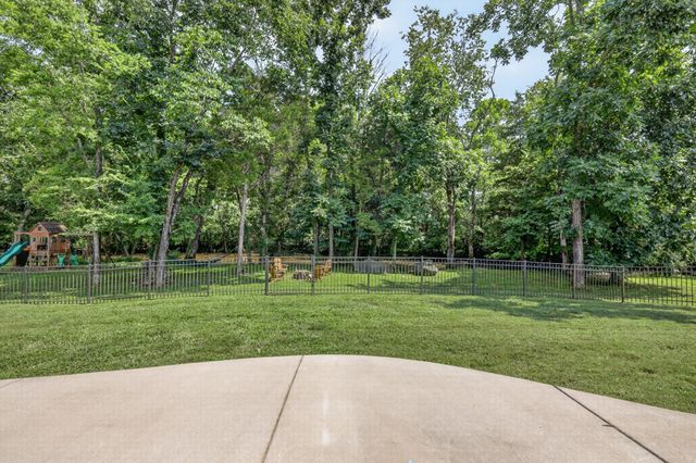 1122 Meriweather Ln, Lebanon, TN 37087