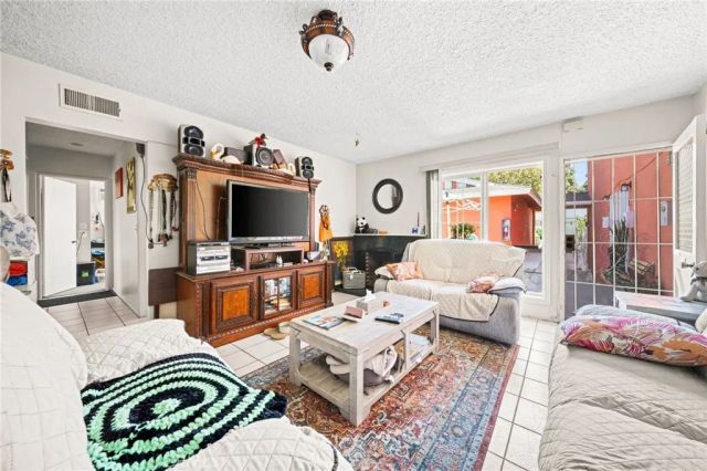 812 N Mallard, Orange, CA 92867