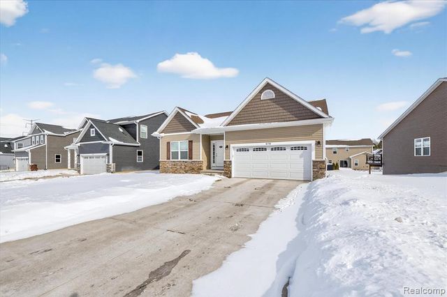 6156 Summerbrooke Circle, Fowlerville, MI 48836