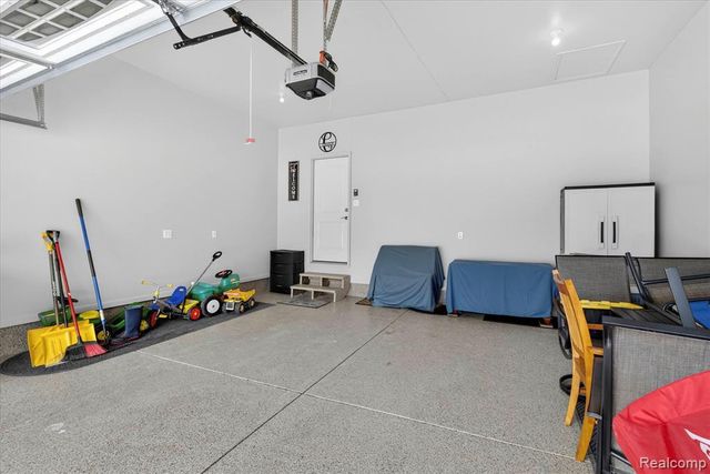 6156 Summerbrooke Circle, Fowlerville, MI 48836