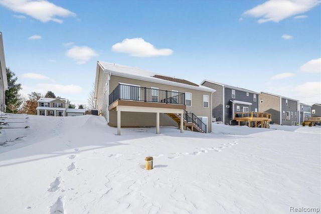 6156 Summerbrooke Circle, Fowlerville, MI 48836