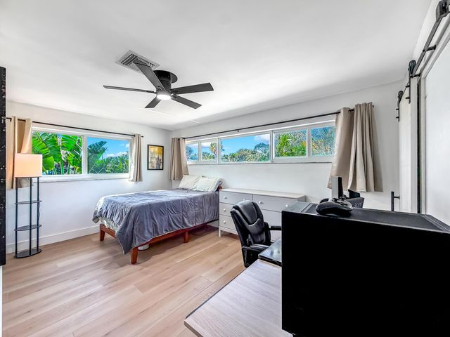 1098 W Camino Real, Boca Raton, FL 33486