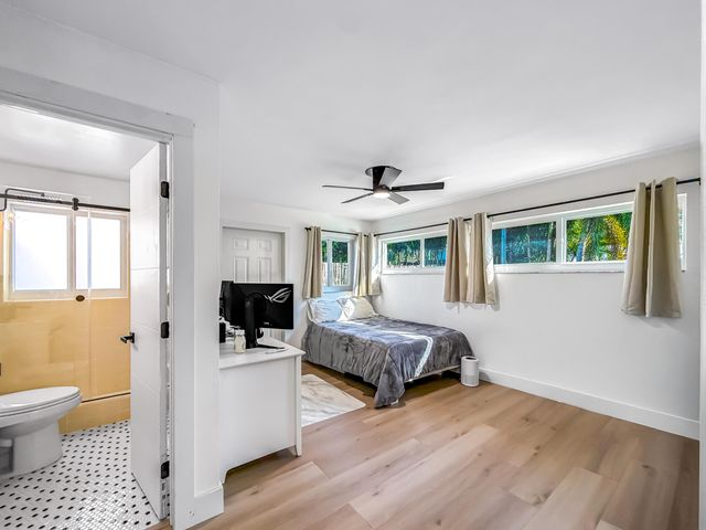 1098 W Camino Real, Boca Raton, FL 33486