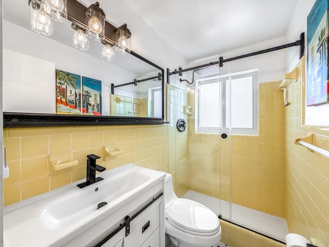 1098 W Camino Real, Boca Raton, FL 33486