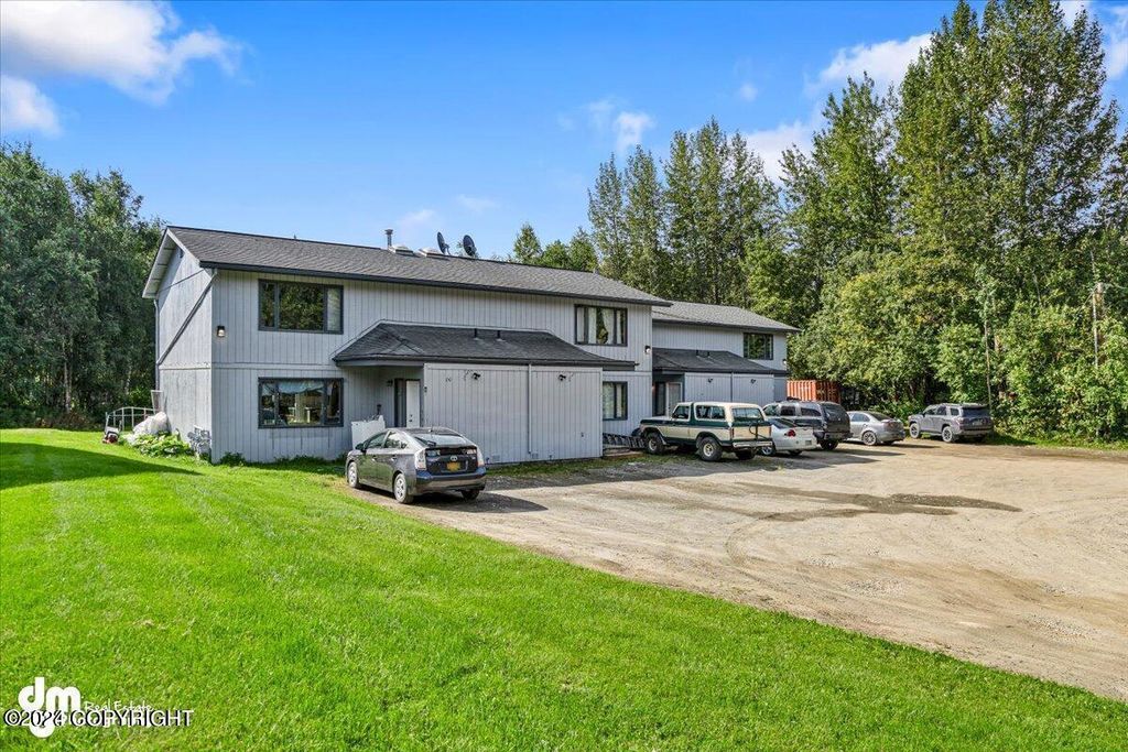 150 W Heritage Drive, #1, Wasilla, AK 99654
