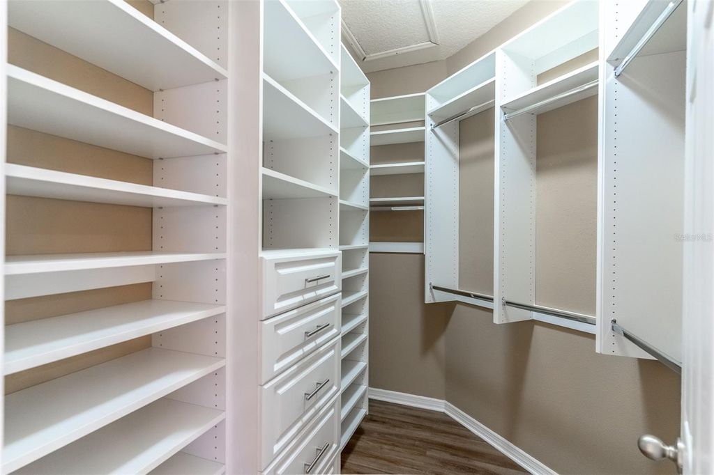 Image 18 of property listing at 12923 SAWGRASS PINE CIRCLE, Orlando, FL 32824