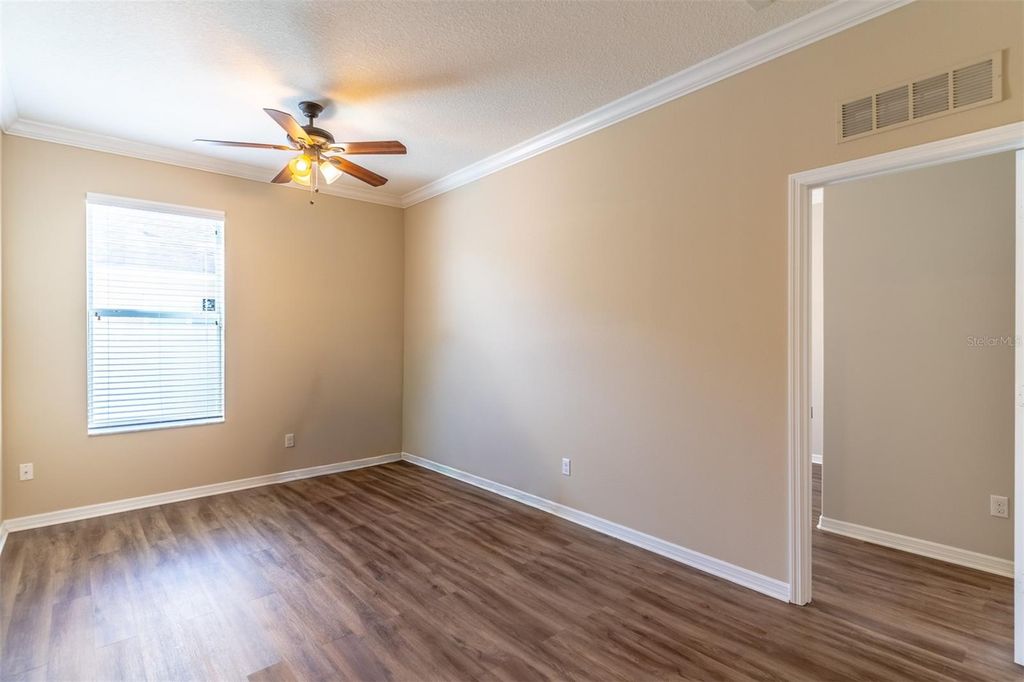 Image 19 of property listing at 12923 SAWGRASS PINE CIRCLE, Orlando, FL 32824